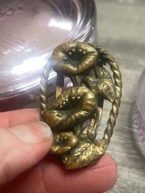 Vintage Art Deco Bronze Floral Clip